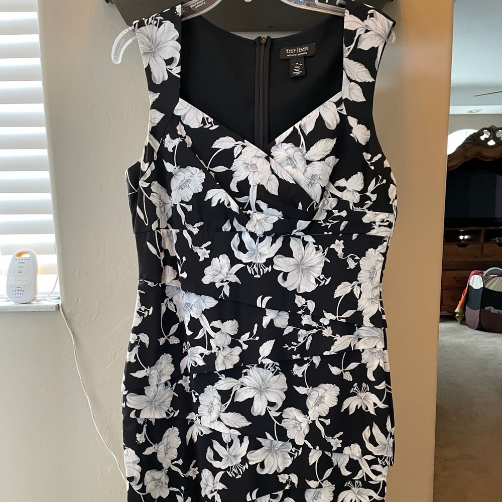 Floral tiered sweetheart neckline kneelength dress